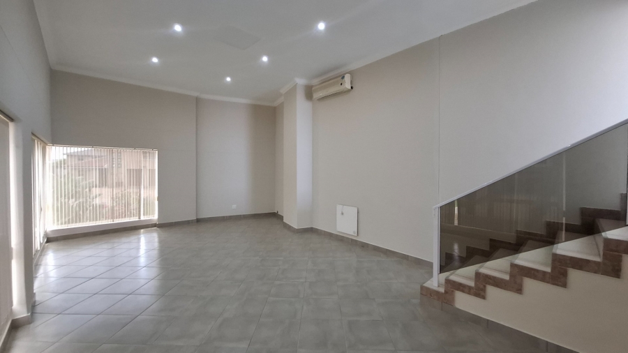 4 Bedroom Property for Sale in Menkenkop Western Cape